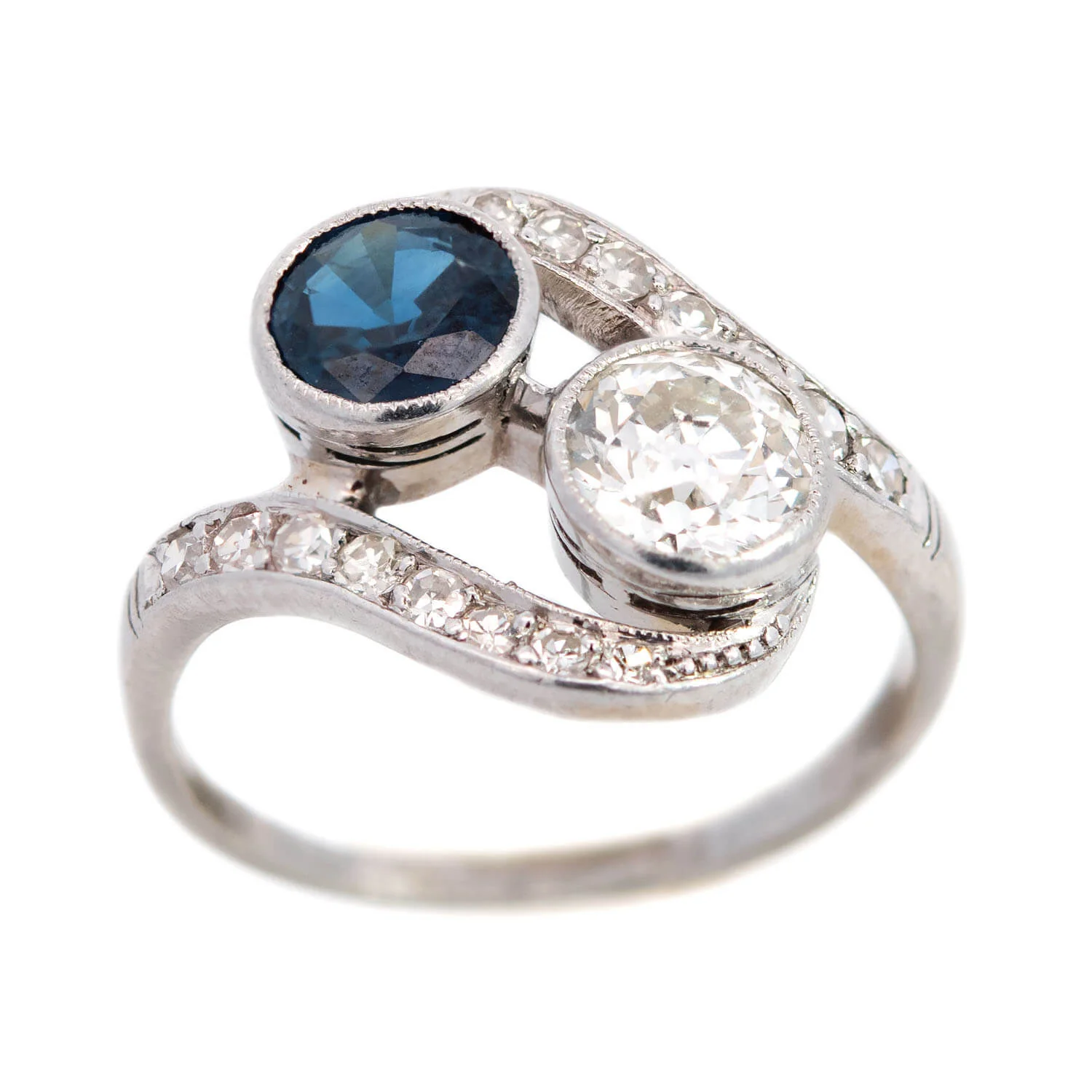 Edwardian Platinum Sapphire & Diamond Ring - Image 4