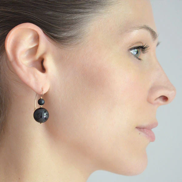 Victorian 14kt Onyx Engraved Star Motif Earrings - Image 6
