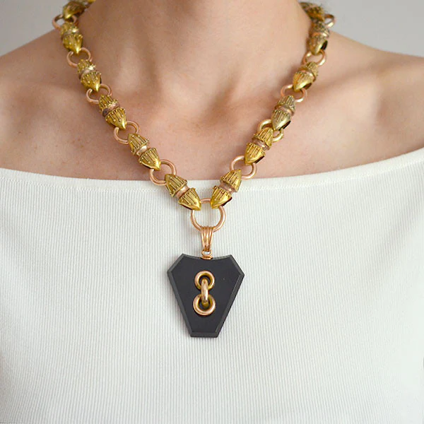 Victorian 15kt Onyx Shield & Button Hole Locket/Pendant - Image 6