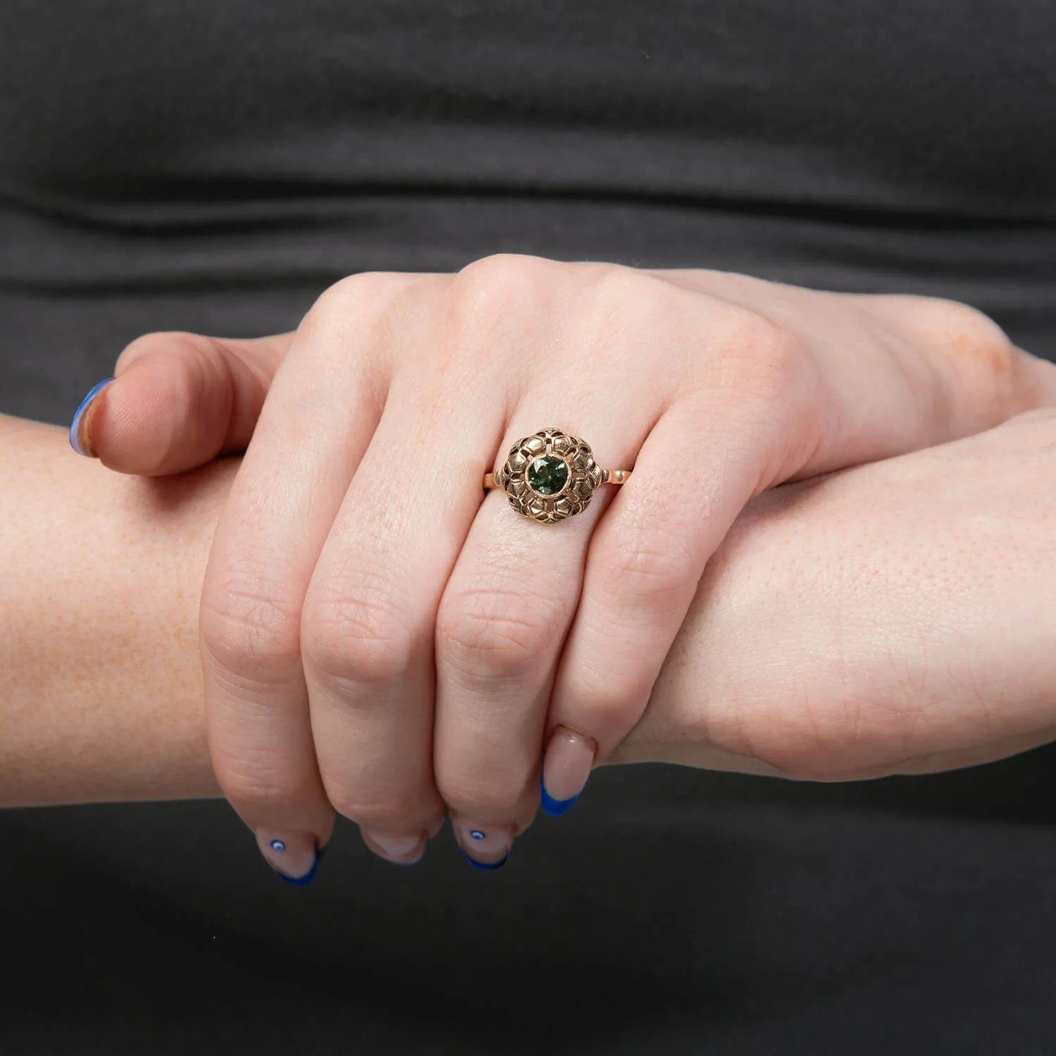 Art Deco 10k Green Garnet Floral Motif Ring - Image 7