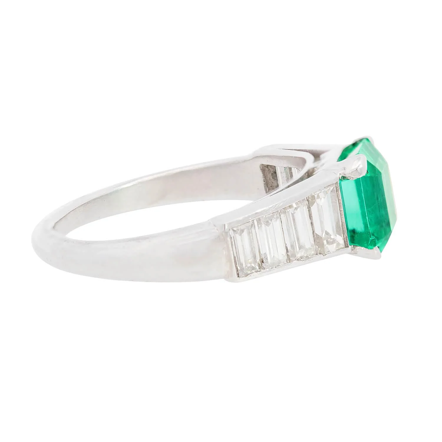 Art Deco Platinum Colombian Emerald and Diamond Ring - Image 3