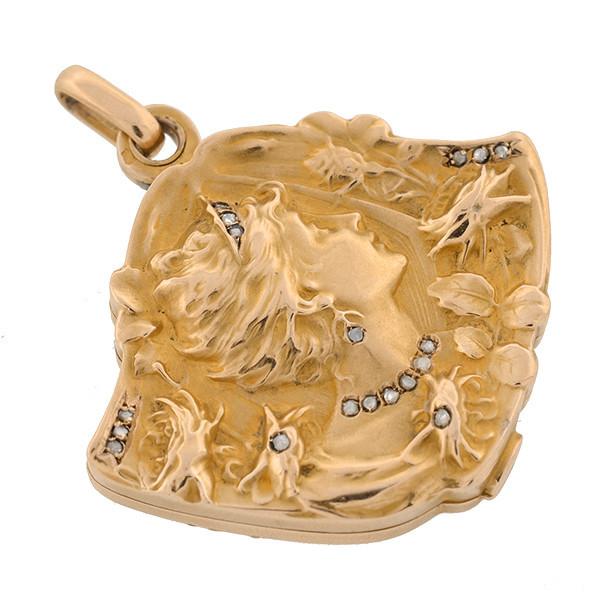 Art Nouveau French 18k Diamond Repousse Slide Locket - Image 3