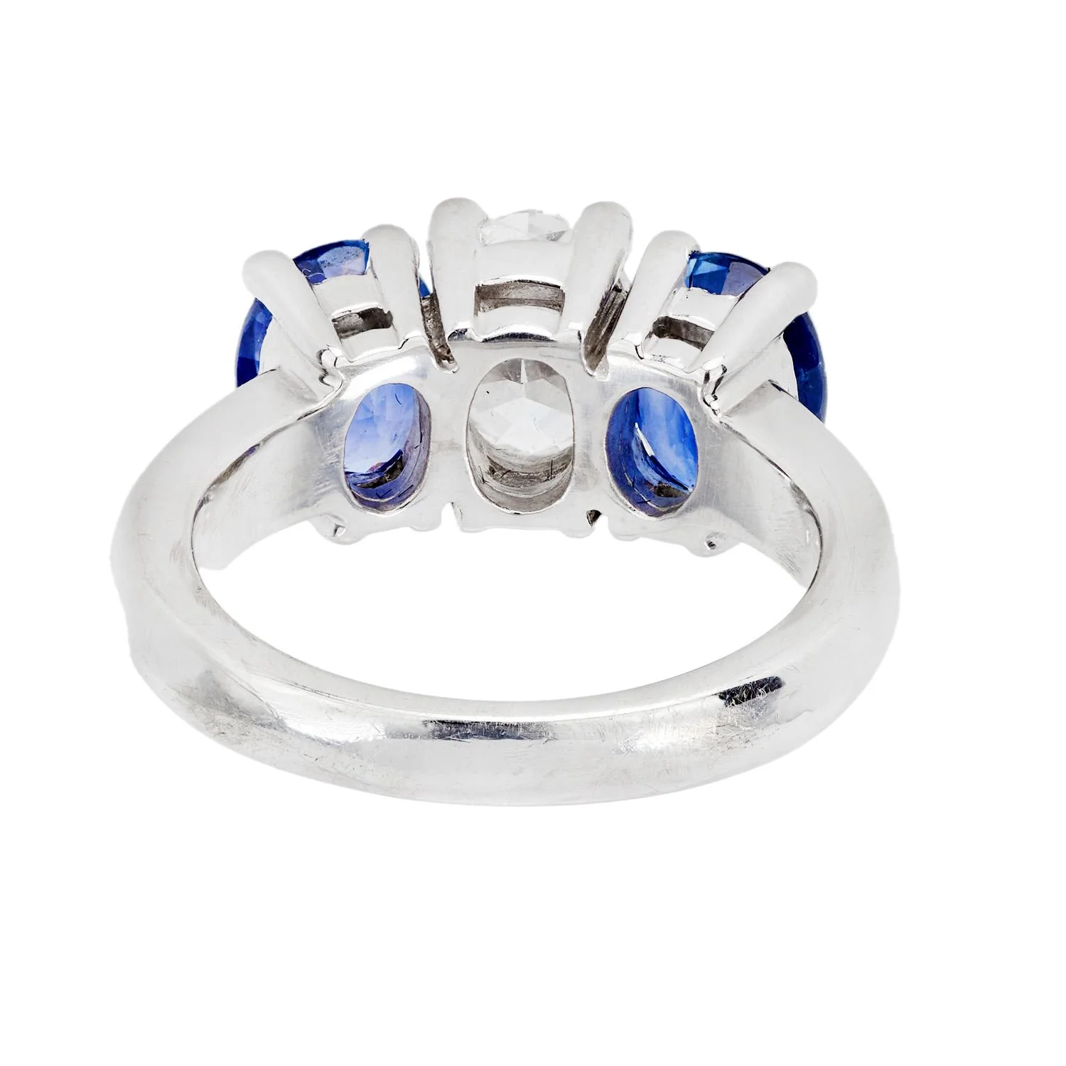 Estate 14k Diamond and Sapphire Three Stone Ring - Image 4