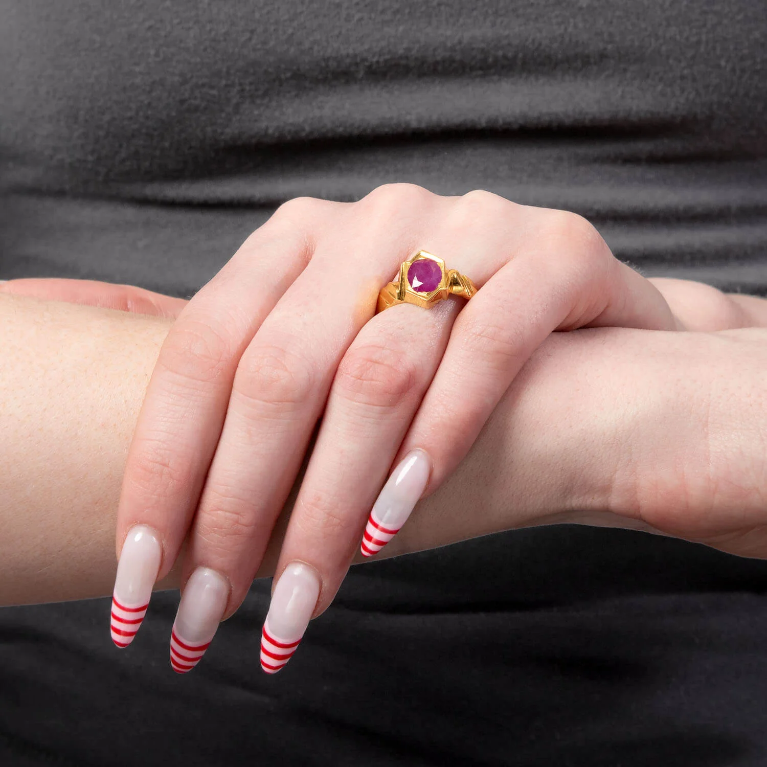 GRT JEWELS Estate Indian 22k Ruby Ring - Image 8