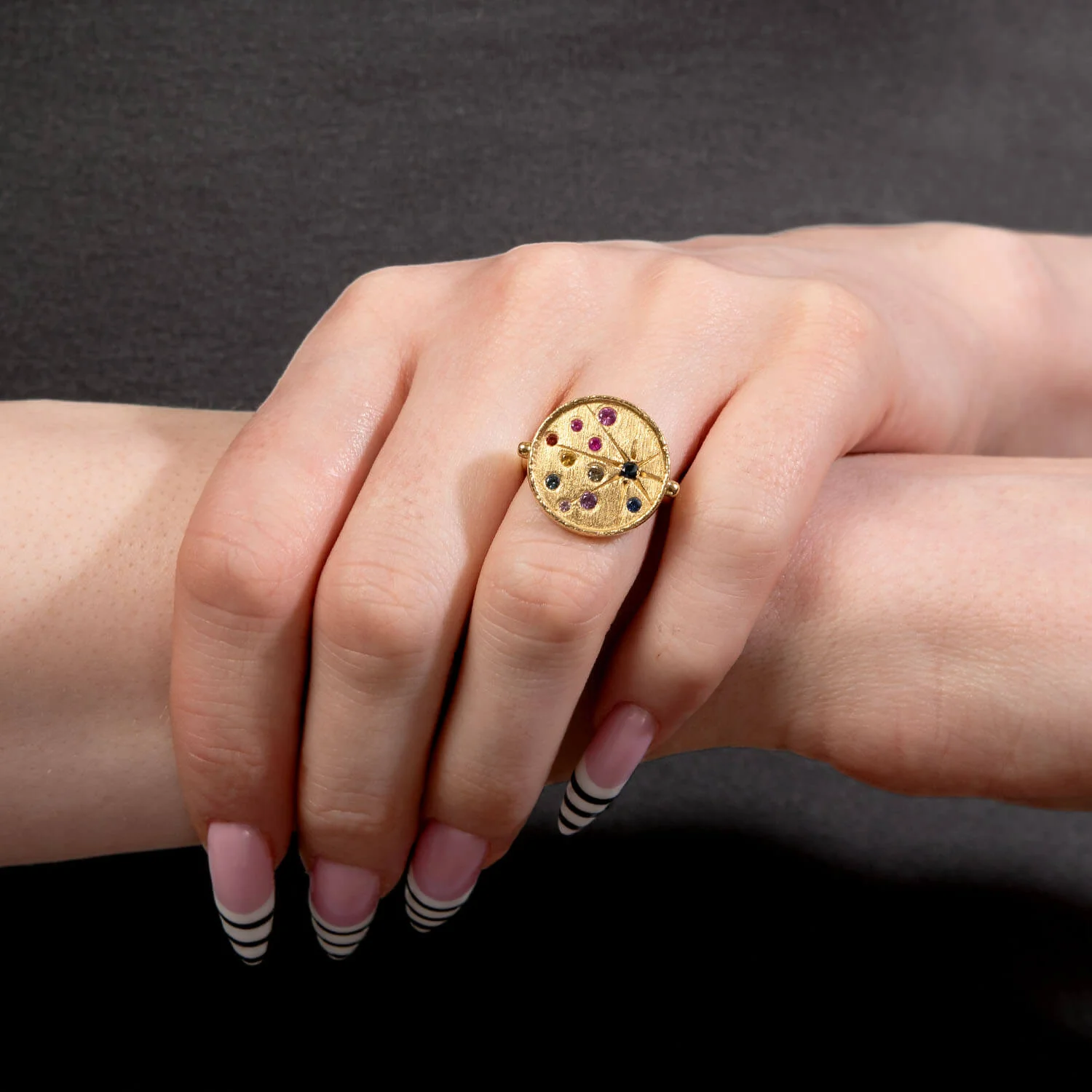 PENNY PREVILLE Estate 18k Sapphire "Galaxy Duster" Ring - Image 6