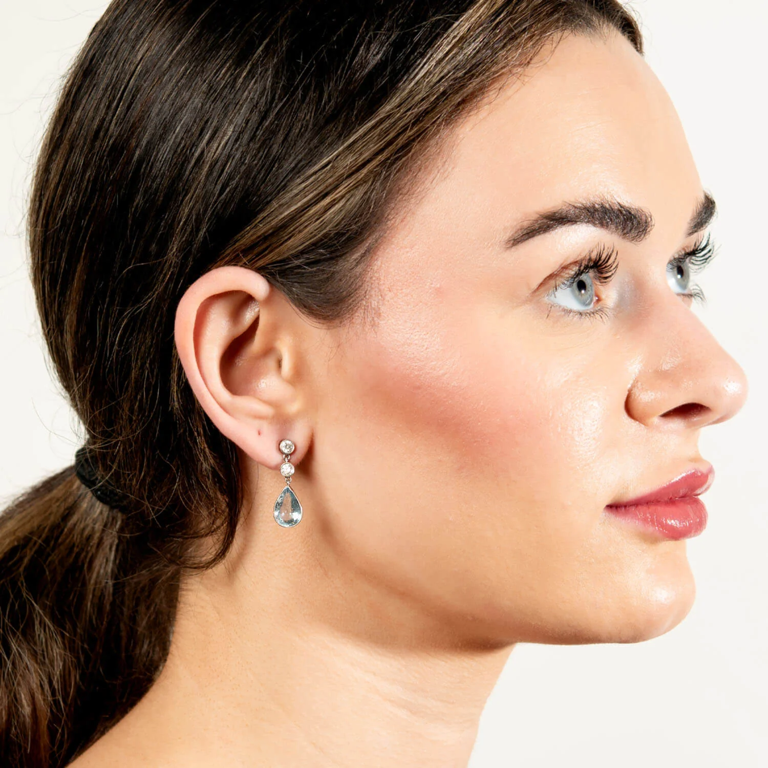 Retro Platinum Aquamarine and Diamond Dangle Earrings - Image 4