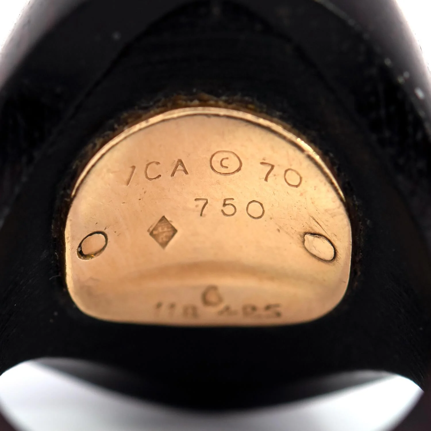 Van Cleef & Arpels Vintage 18k Wood Signet Ring - Image 6