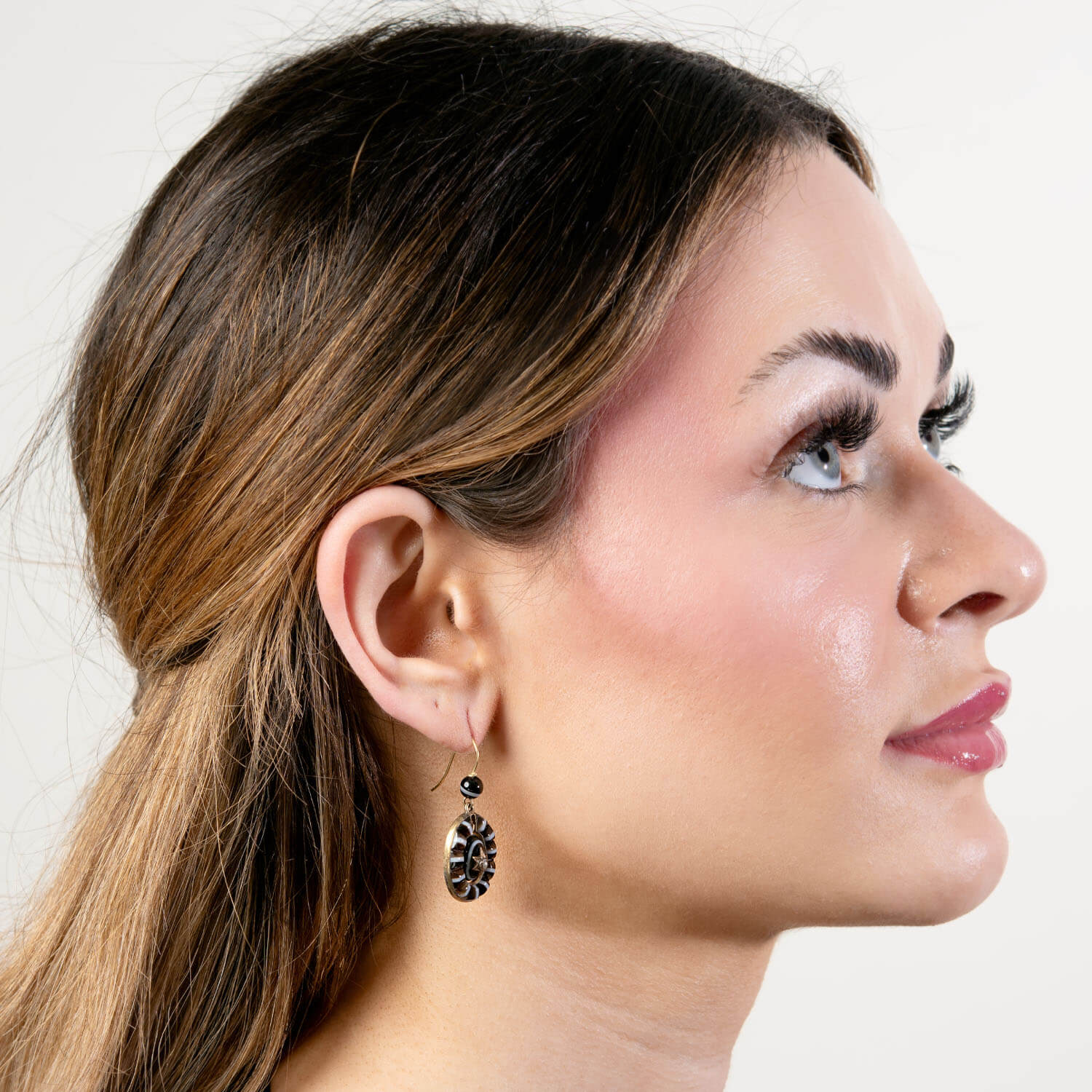Victorian 14k Banded Agate & Pearl Disc Earrings - Image 4