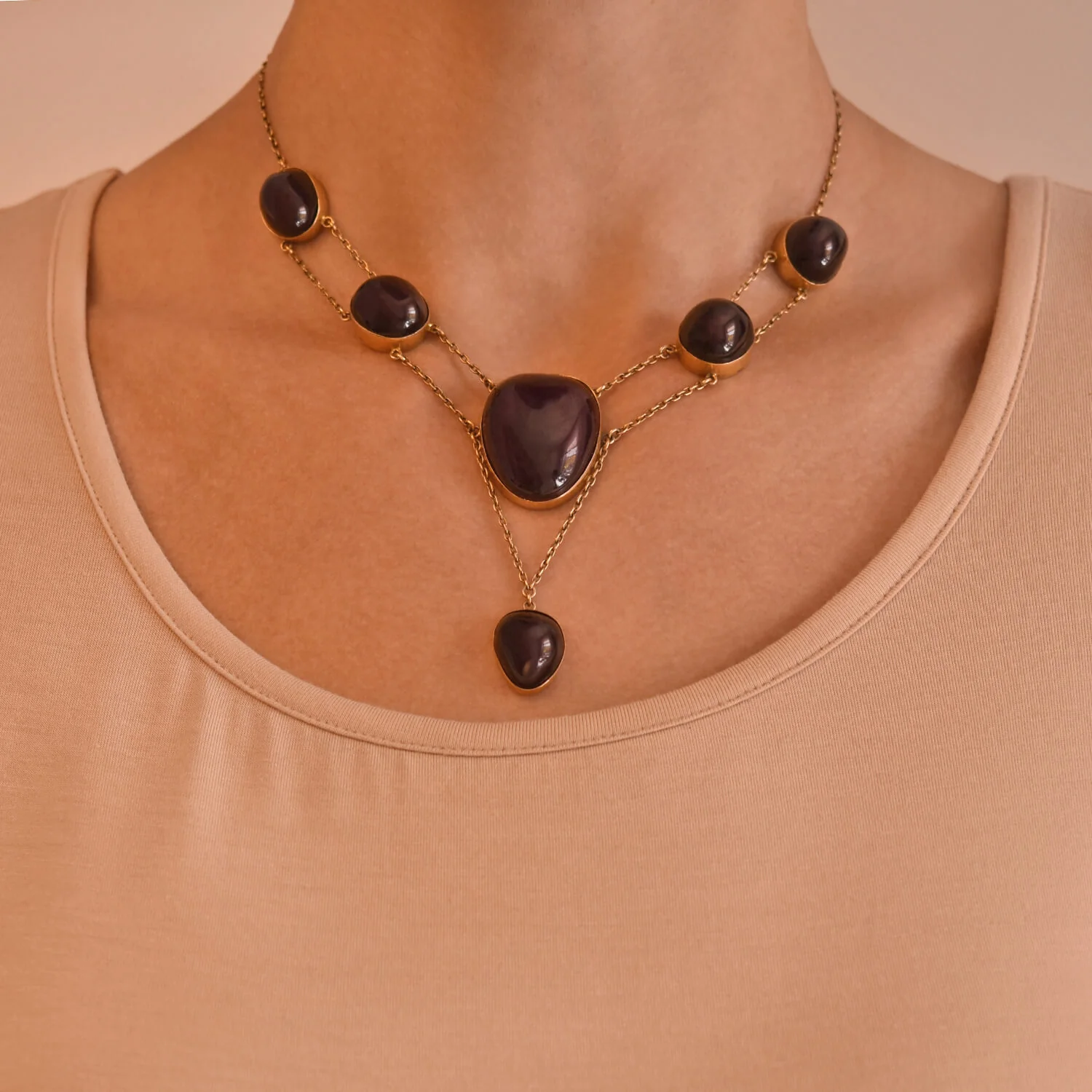 Victorian Dramatic 14kt Cabochon Garnet Festoon Necklace 15" - Image 6